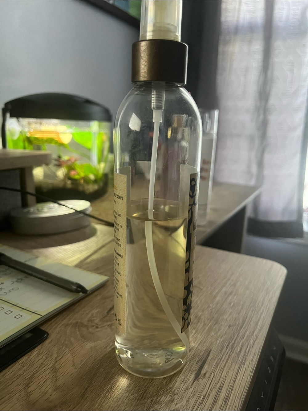Hydrating Body Mist Spray - Clear Liquid, Unscented